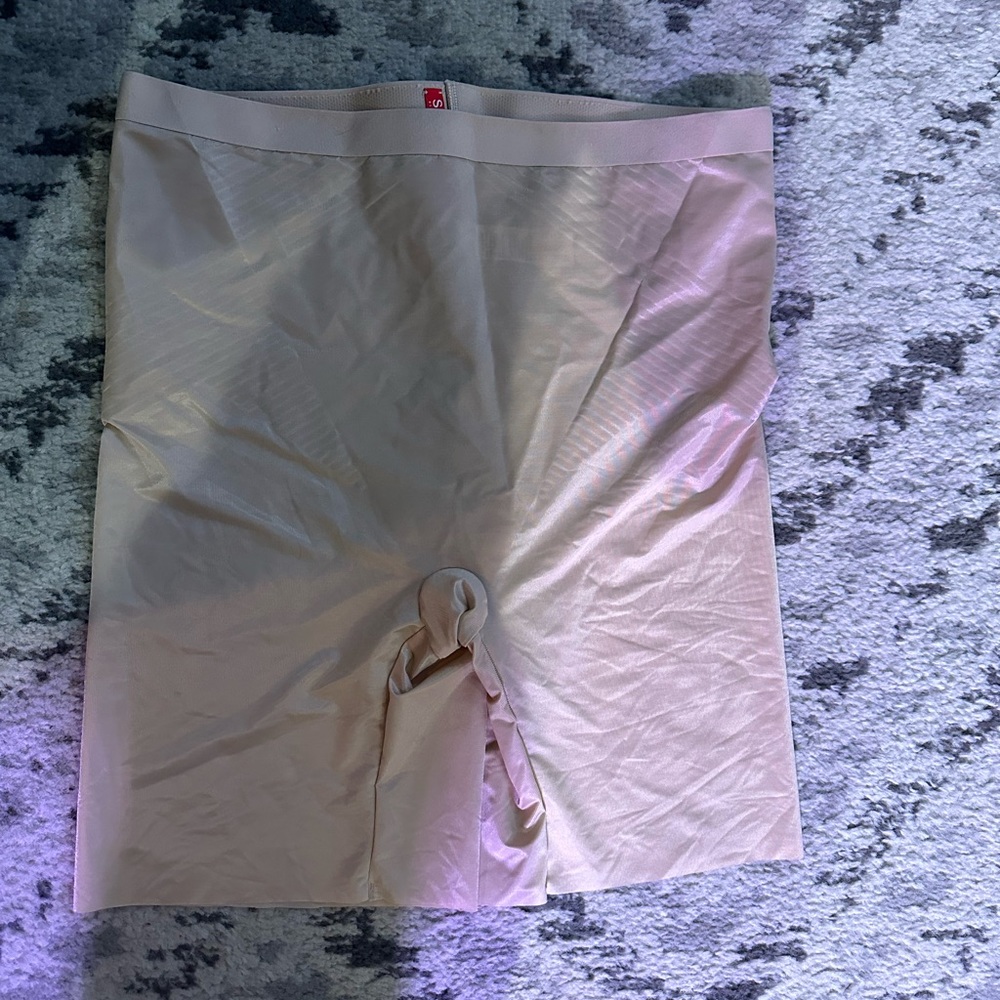 Spanx Shorts Size XL